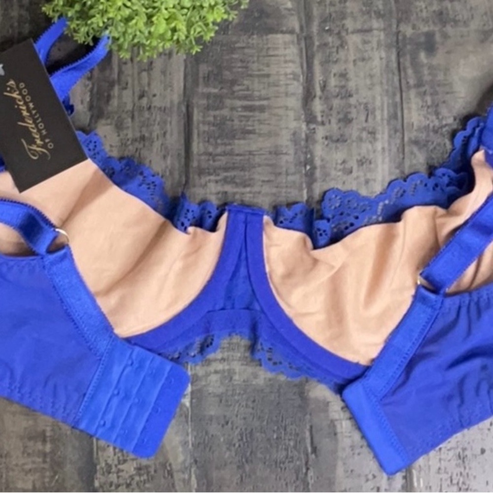 Frederick's of Hollywood Royal Blue Lace Bra - Picture 8 of 9